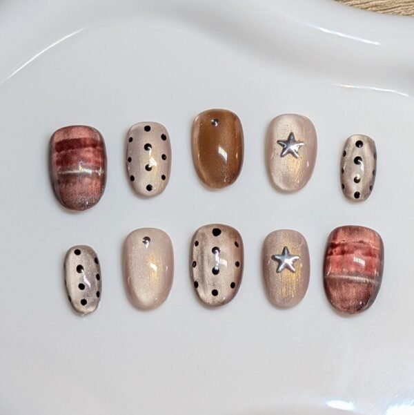 polkadot cateye star nails